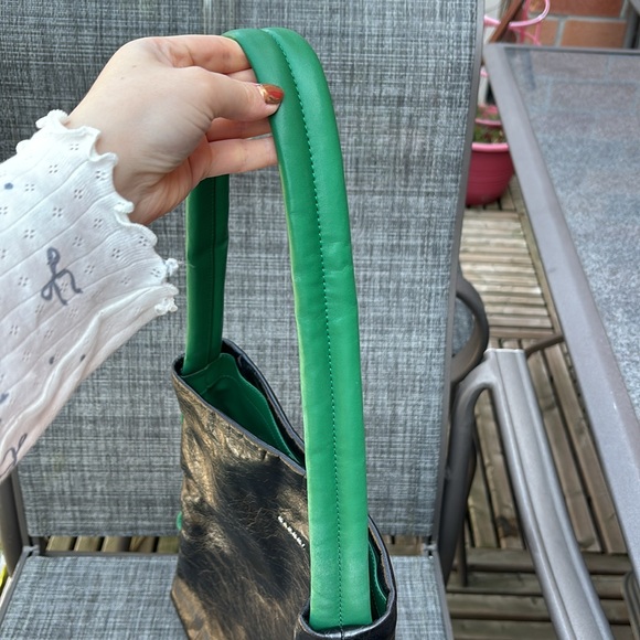 KARKKI CARRY ALL LEATHER KNOTTED TOTE Handbag- Black C - Picture 5 of 9